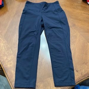 Athleta Capri leggings size extra small color navy